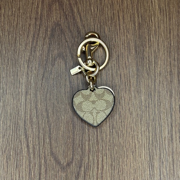 Coach Metallic Heart Keychain with C Charm - Picture 3 of 5